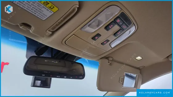 KIA CARNIVAL GASOLINE 9-SEATER HI-LIMOUSINE
