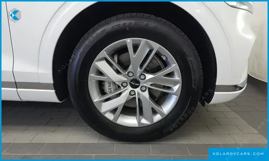 GENESIS GV70 2.5T GASOLINE 2WD