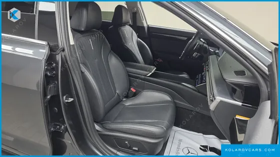 HYUNDAI GRANDEUR PREMIUM