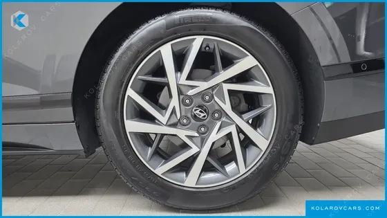 HYUNDAI GRANDEUR PREMIUM