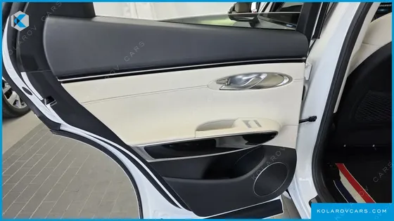 GENESIS GV70 2.5T GASOLINE 2WD