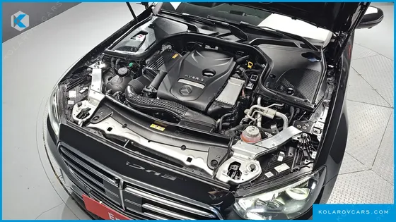 MERCEDES E-CLASS E300E 4MATIC EXCLUSIVE