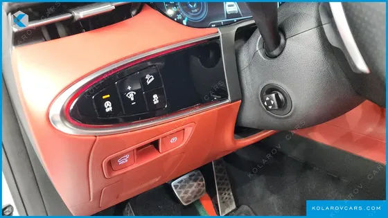 GENESIS GV70 2.5T GASOLINE 2WD