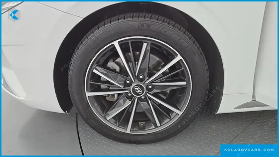 HYUNDAI GRANDEUR 3.3