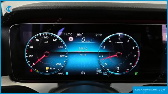 MERCEDES E-CLASS E250 AVANTGARDE