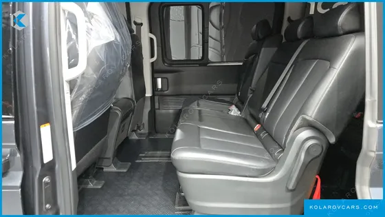 HYUNDAI STARIA 4WD TOURER 9-SEATER