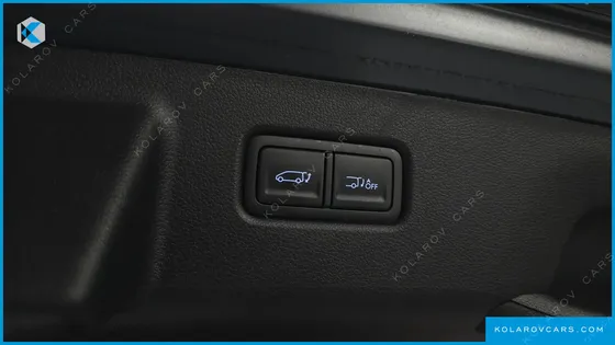HYUNDAI STARIA 4WD TOURER 9-SEATER