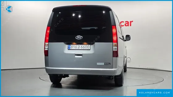 HYUNDAI STARIA CARGO 5-SEATER