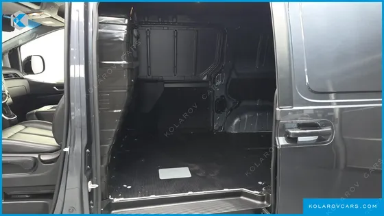 HYUNDAI STARIA CARGO 3-SEATER