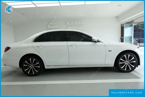 MERCEDES E-CLASS E300E 4MATIC EXCLUSIVE