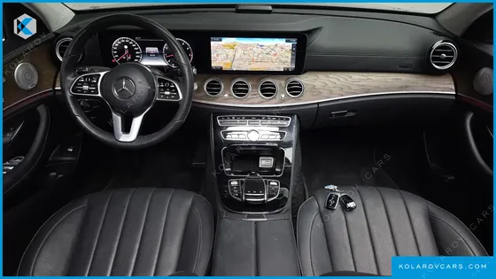 MERCEDES E-CLASS E300 4MATIC EXCLUSIVE
