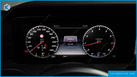 MERCEDES E-CLASS E300 4MATIC EXCLUSIVE
