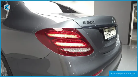 MERCEDES E-CLASS E300 4MATIC EXCLUSIVE