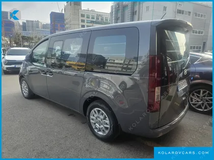 HYUNDAI STARIA L3.5 CARGO 5-SEATER