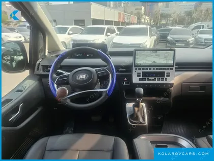 HYUNDAI STARIA L3.5 CARGO 5-SEATER