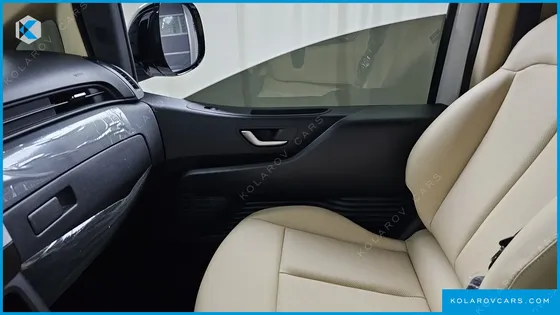 HYUNDAI STARIA CARGO 3-SEATER