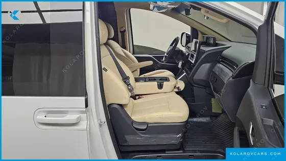 HYUNDAI STARIA CARGO 3-SEATER