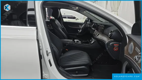 MERCEDES E-CLASS E300 4MATIC EXCLUSIVE