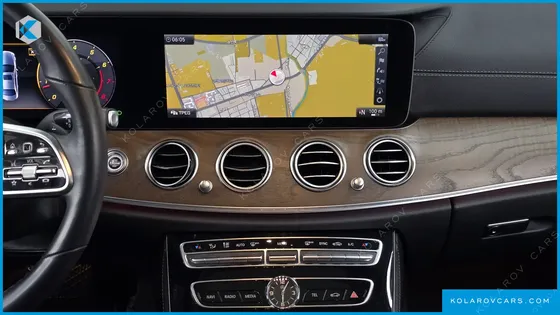 MERCEDES E-CLASS E300 4MATIC EXCLUSIVE