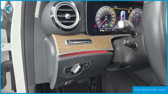 MERCEDES E-CLASS E300 4MATIC EXCLUSIVE