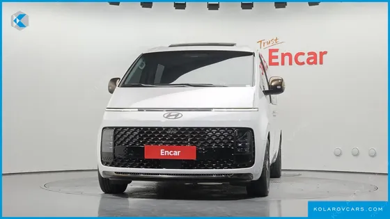 HYUNDAI STARIA 4WD LOUNGE 9-SEATER