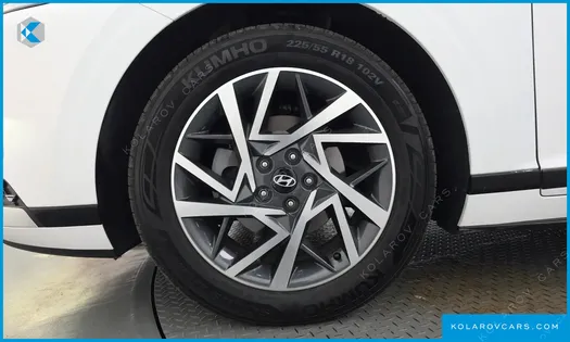 HYUNDAI GRANDEUR PREMIUM