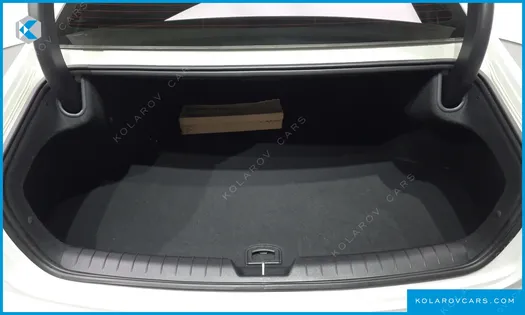 HYUNDAI GRANDEUR PREMIUM