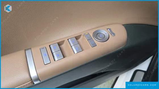 HYUNDAI GRANDEUR PREMIUM