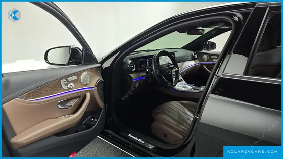 MERCEDES E-CLASS E300E 4MATIC EXCLUSIVE