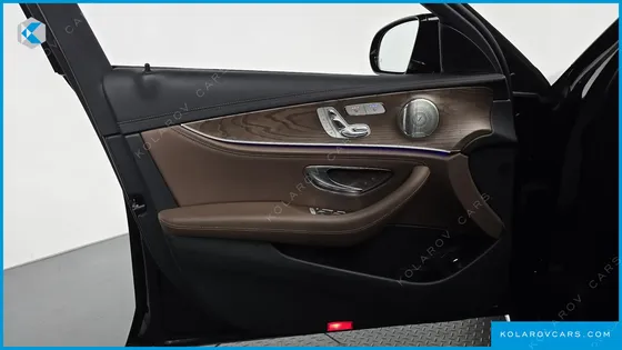 MERCEDES E-CLASS E300E 4MATIC EXCLUSIVE