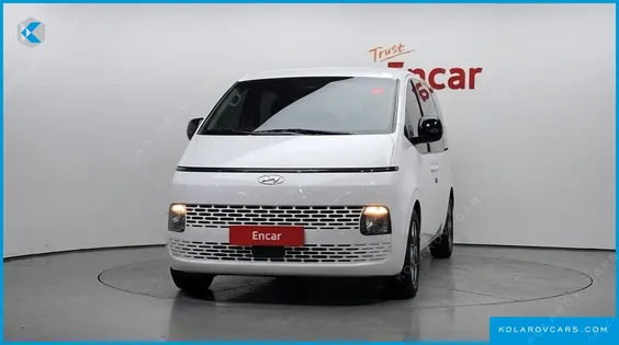 HYUNDAI STARIA TOURER 11-SEATER