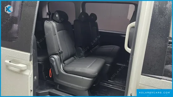 HYUNDAI STARIA TOURER 11-SEATER
