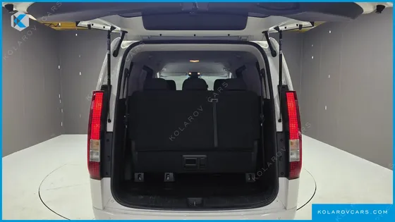 HYUNDAI STARIA TOURER 11-SEATER