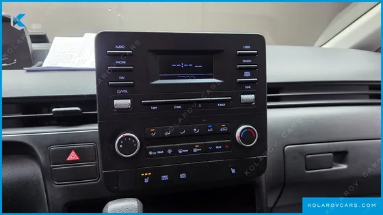 HYUNDAI STARIA TOURER 11-SEATER