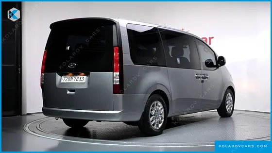 HYUNDAI STARIA TOURER 11-SEATER