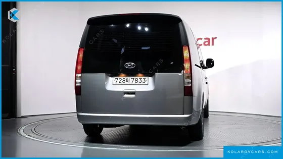 HYUNDAI STARIA TOURER 11-SEATER