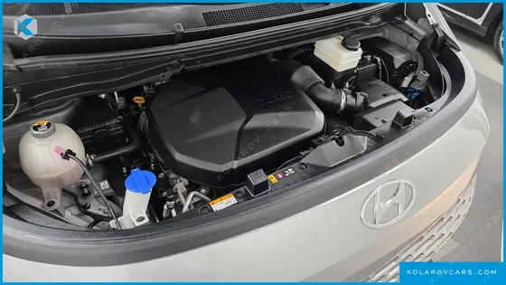 HYUNDAI STARIA TOURER 11-SEATER