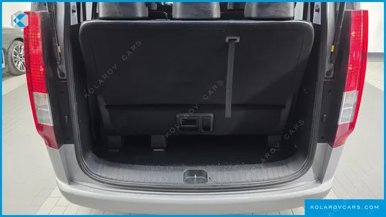 HYUNDAI STARIA TOURER 11-SEATER