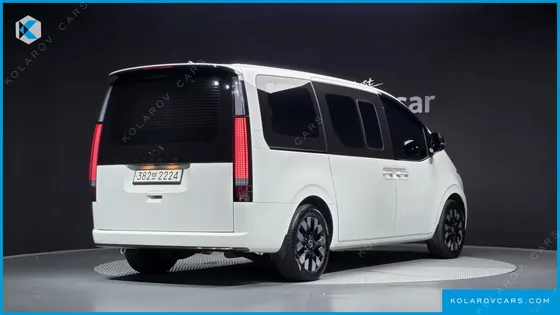 HYUNDAI STARIA HEV 1.6 LOUNGE 9-SEATER