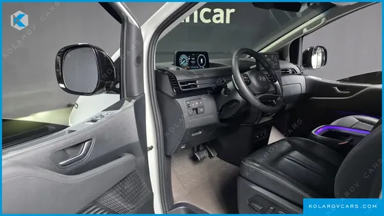 HYUNDAI STARIA HEV 1.6 LOUNGE 9-SEATER