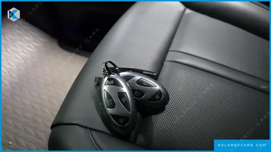HYUNDAI STARIA HEV 1.6 LOUNGE 9-SEATER