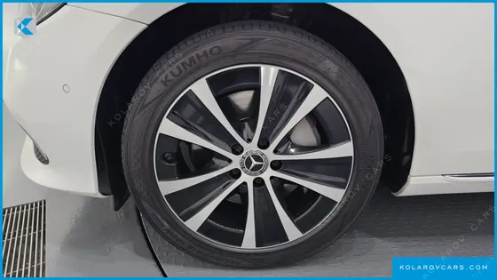 MERCEDES E-CLASS E300E 4MATIC EXCLUSIVE