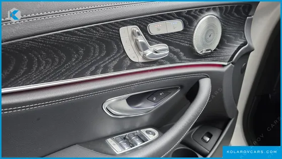 MERCEDES E-CLASS E220D 4MATIC AMG LINE