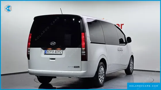 HYUNDAI STARIA CARGO 3-SEATER