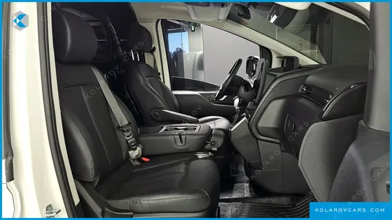 HYUNDAI STARIA CARGO 3-SEATER