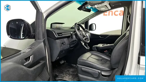 HYUNDAI STARIA CARGO 3-SEATER