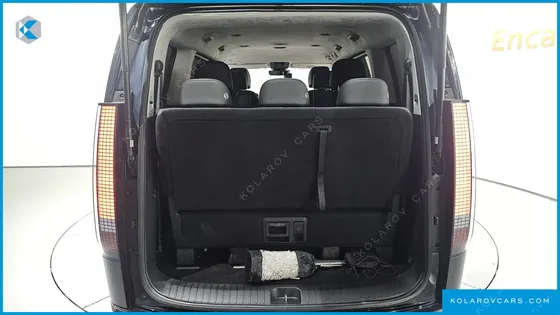 HYUNDAI STARIA L3.5 LOUNGE 9-SEATER