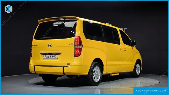 HYUNDAI STAREX WHEELCHAIR LIFT/SLOPE