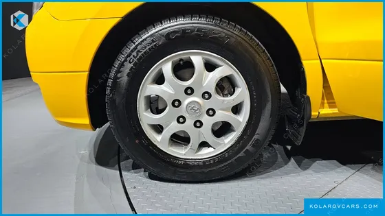 HYUNDAI STAREX WHEELCHAIR LIFT/SLOPE