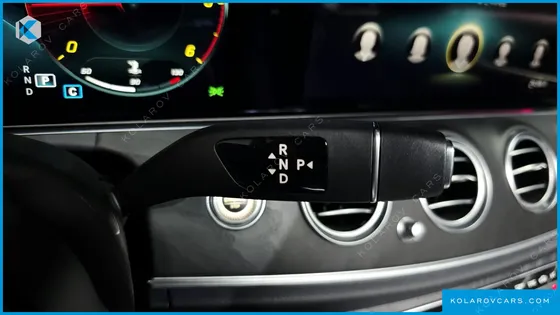 MERCEDES E-CLASS E220D 4MATIC AMG LINE